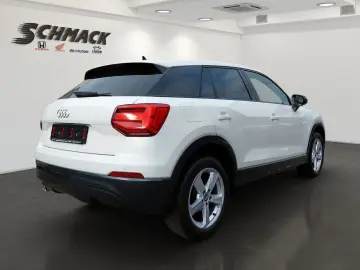 Q2 35 TFSI sport PDC SHGZ