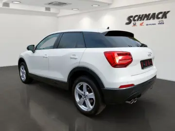 Q2 35 TFSI sport PDC SHGZ