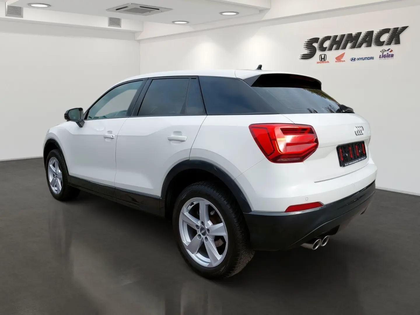 Q2 35 TFSI sport PDC SHGZ