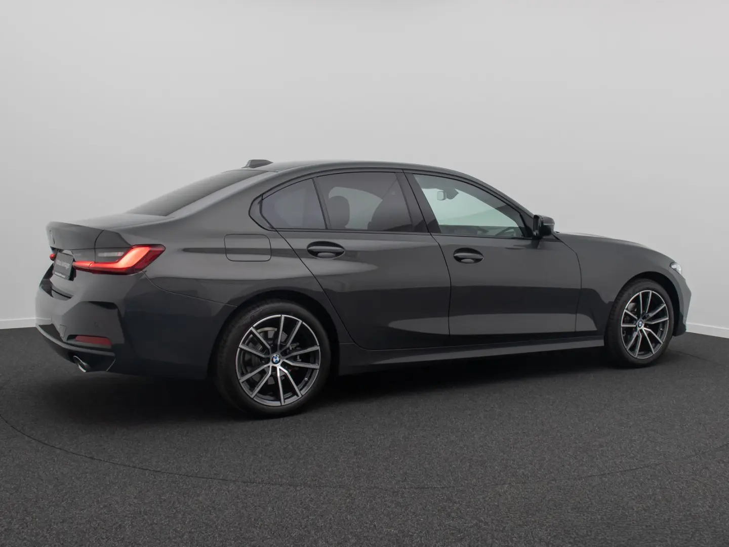 318d Sport Leder DAB Individual DrivAssis 18Zoll