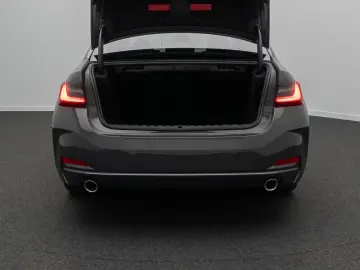 318d Sport Leder DAB Individual DrivAssis 18Zoll