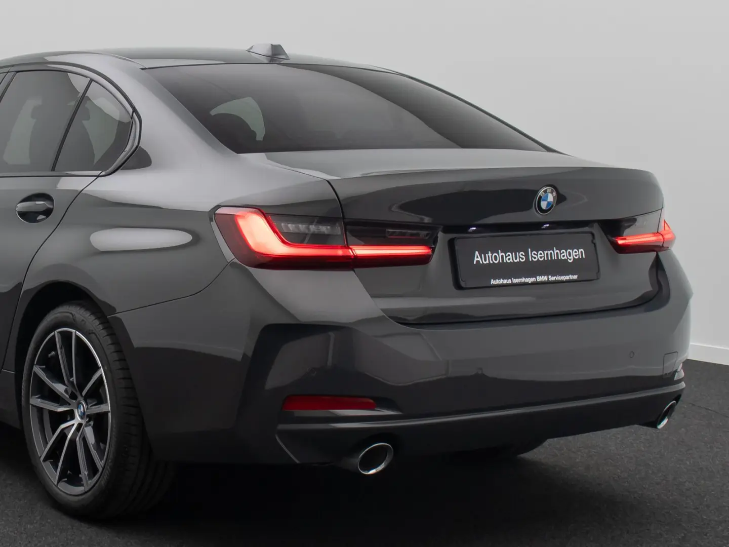 318d Sport Leder DAB Individual DrivAssis 18Zoll