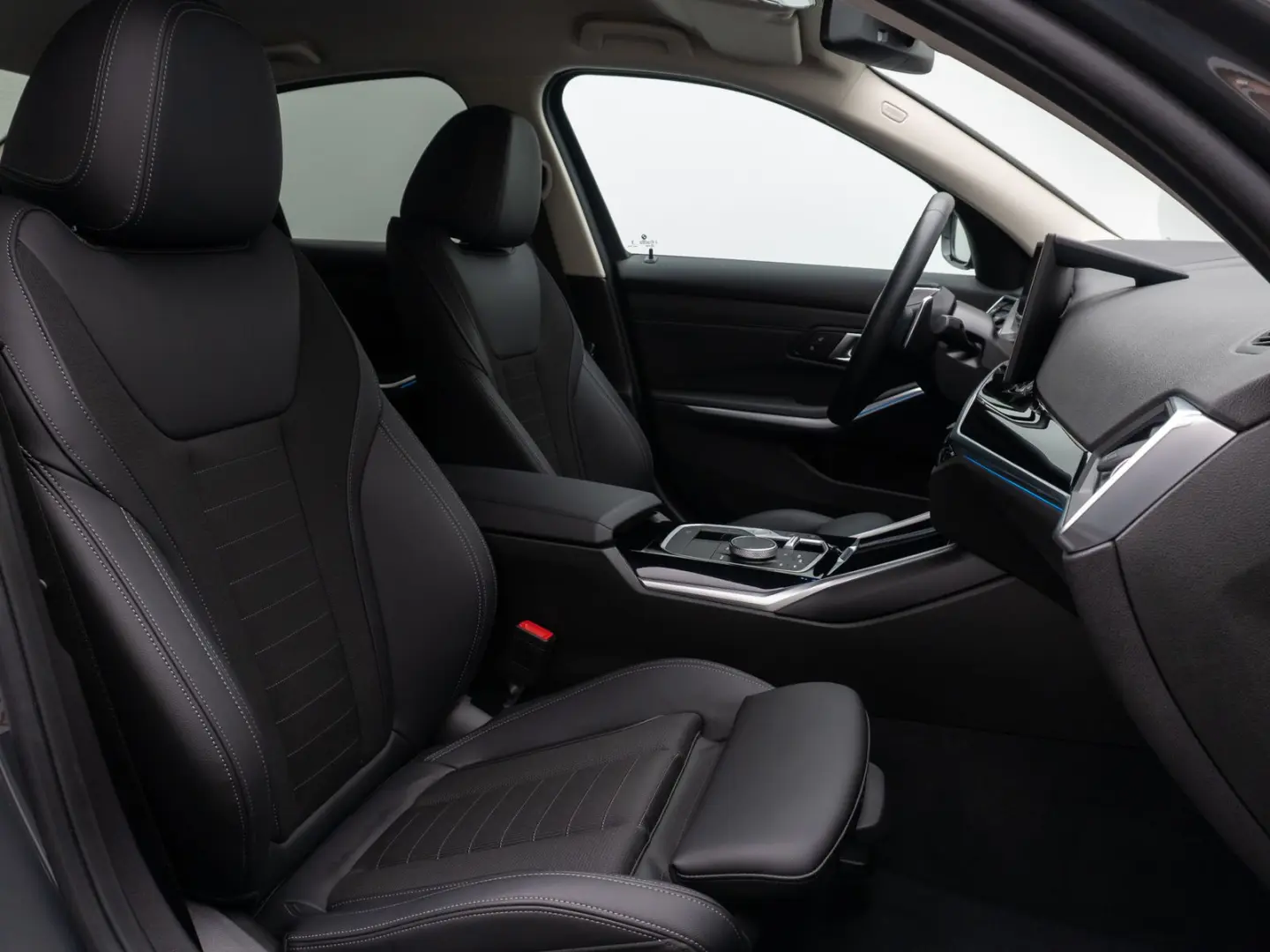 318d Sport Leder DAB Individual DrivAssis 18Zoll