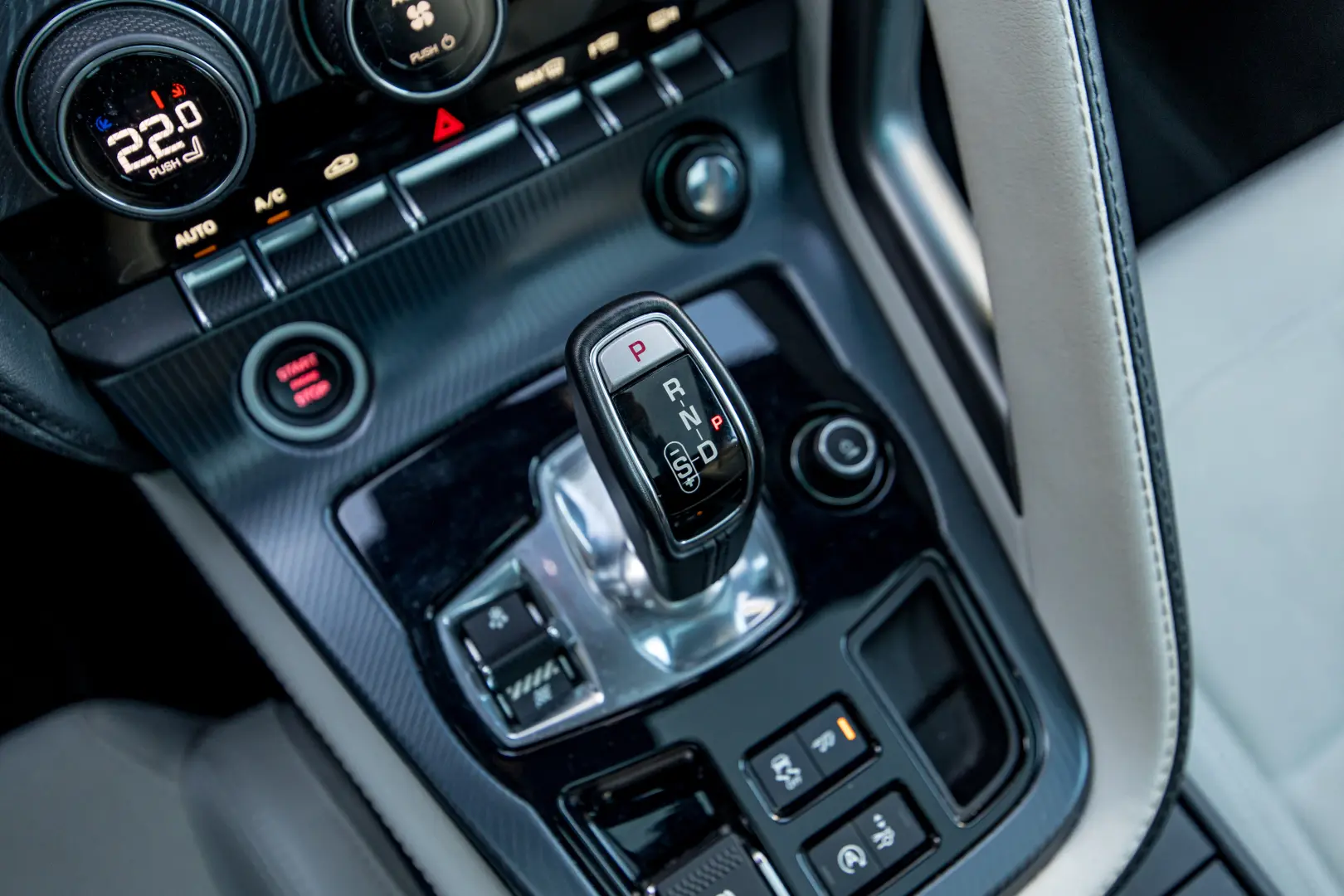 Jaguar F‑TYPE  3.0 l   380 cp