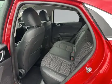 XCeed Spirit 1.5 T-GDI DCT7 AHK  Garantie