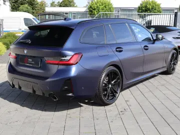 320 d xDrive M Sport -INDIVIDUAL-Pano-Standhzg.