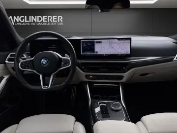 330e xDrive Touring MSport NP94998 - Individual
