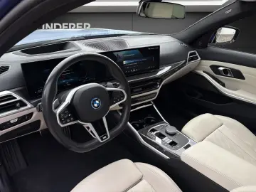 330e xDrive Touring MSport NP94998 - Individual