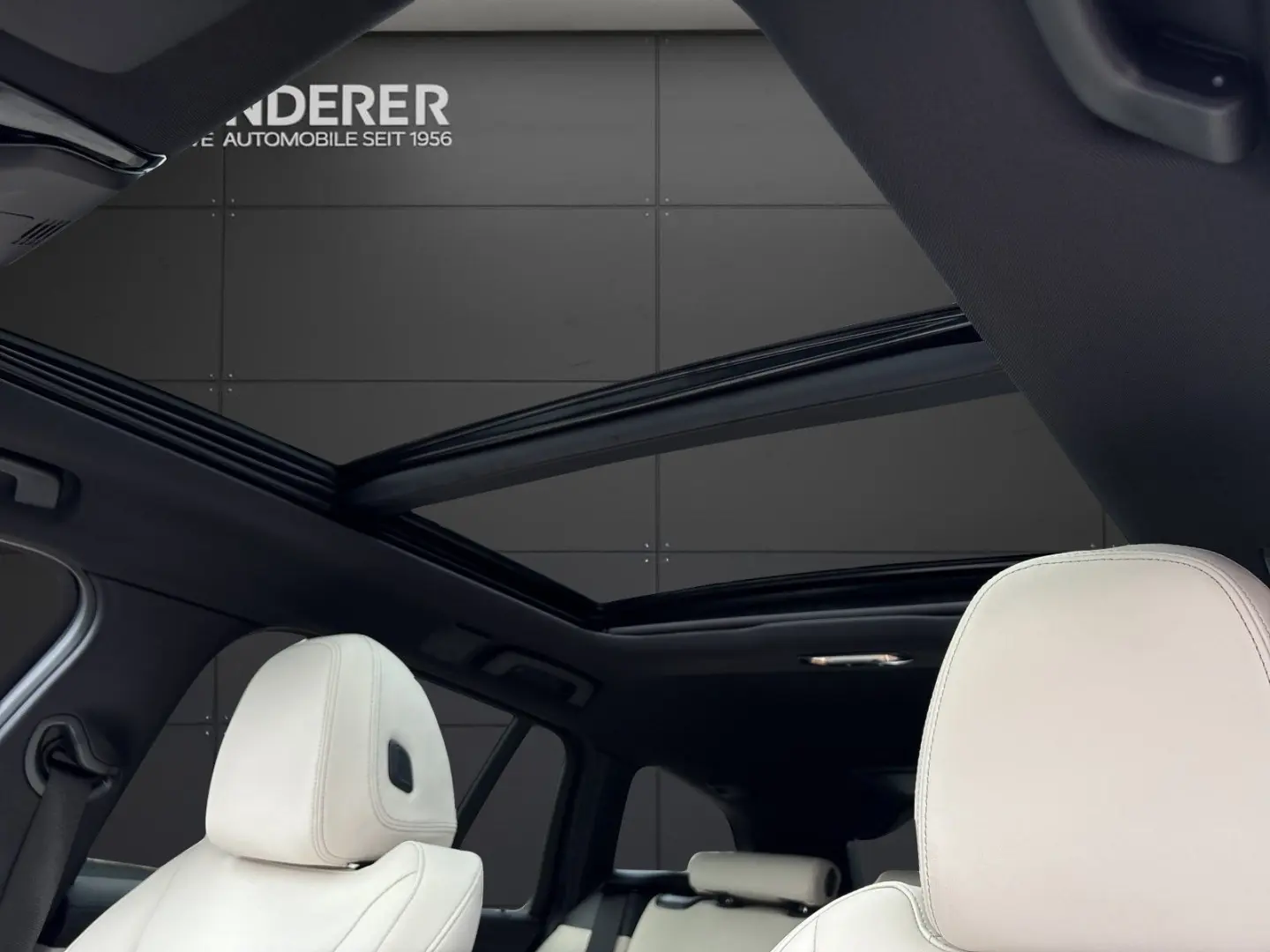 330e xDrive Touring MSport NP94998 - Individual