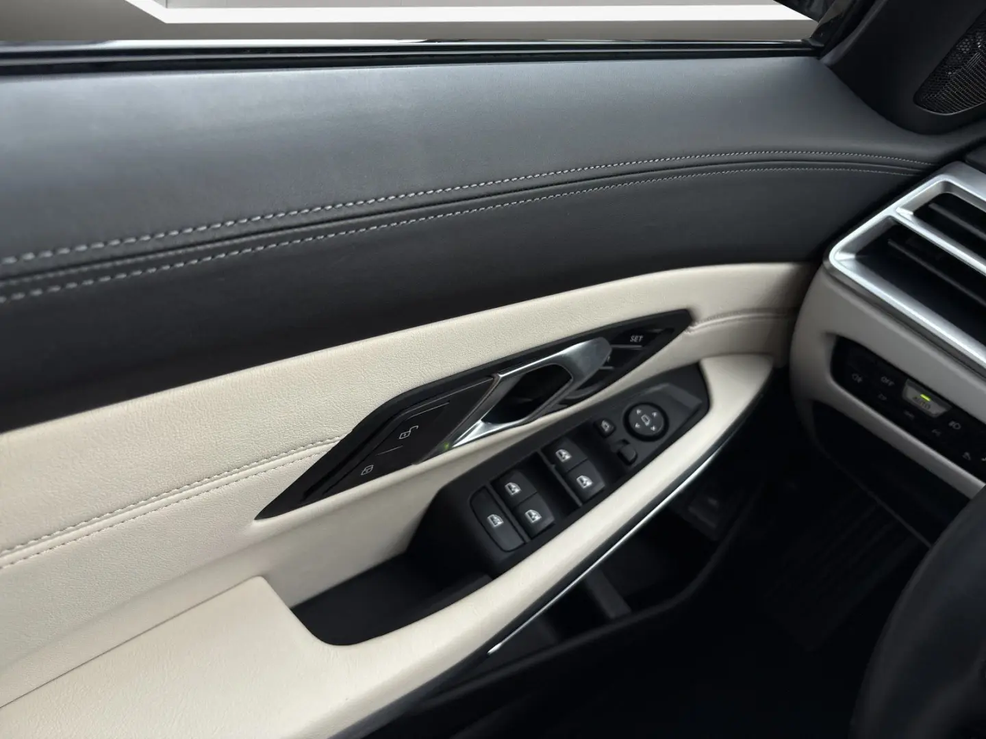 330e xDrive Touring MSport NP94998 - Individual