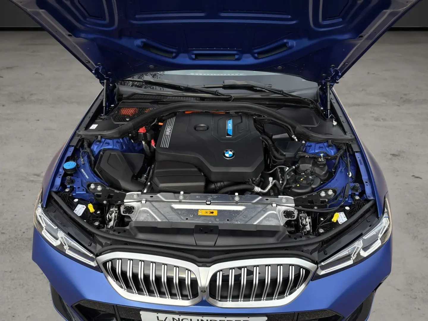 330e xDrive Touring MSport NP94998 - Individual
