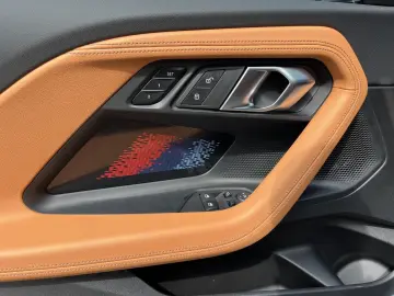 M2 Coupé Individual HUD Carbon Sportbremse rot