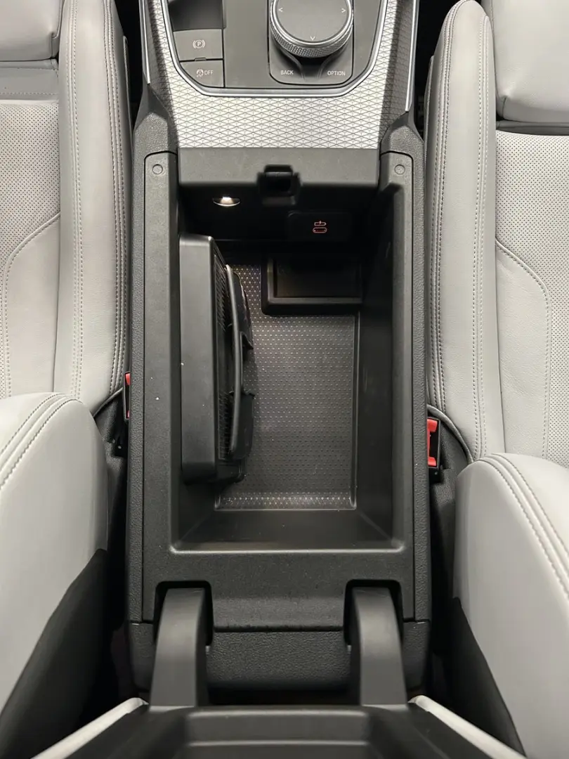 M3 Limousine Schalter  LCI  Individual. Laser  H