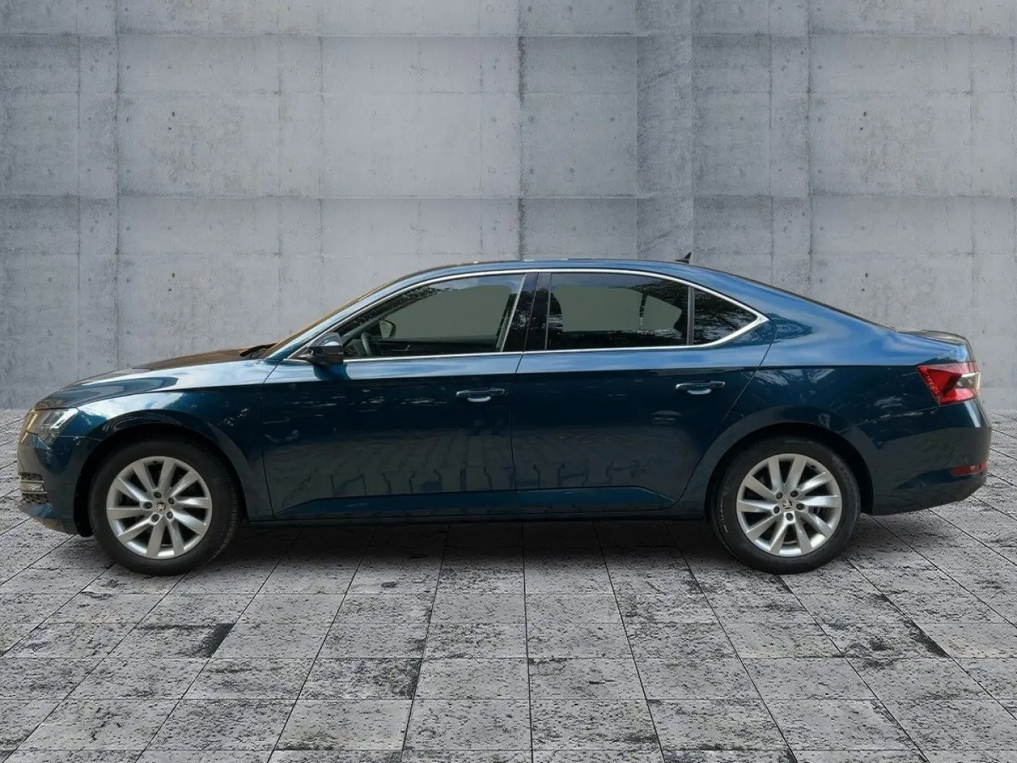 Superb 2.0 TDI 4x4 DSG STYLE MATRIX AHK STDHZG