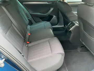 Superb 2.0 TDI 4x4 DSG STYLE MATRIX AHK STDHZG