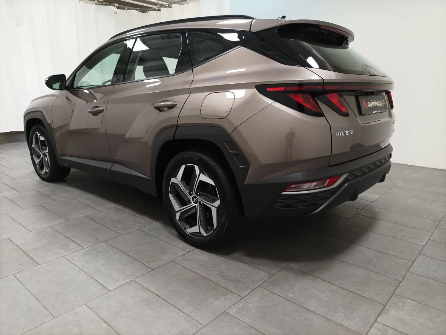 Tucson 1.6 T-GDI Basis 4WD Carplay PDC LED