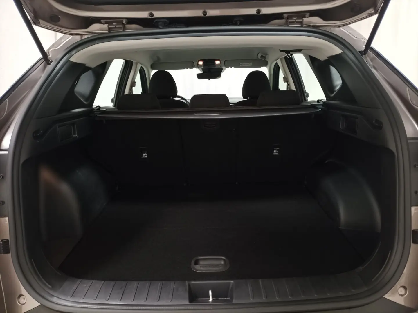 Tucson 1.6 T-GDI Basis 4WD Carplay PDC LED