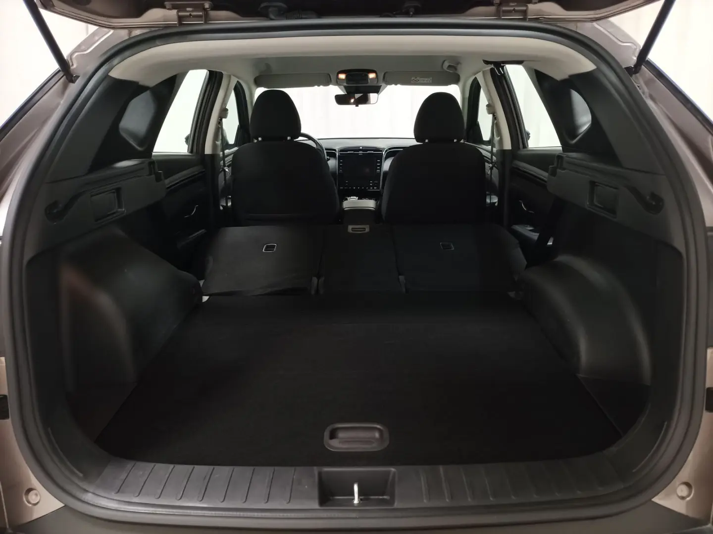 Tucson 1.6 T-GDI Basis 4WD Carplay PDC LED