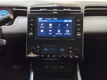 Tucson 1.6 T-GDI Basis 4WD Carplay PDC LED