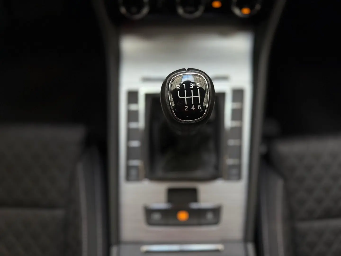 Superb 1.5 TSI  Ambition ACC LED Kamera