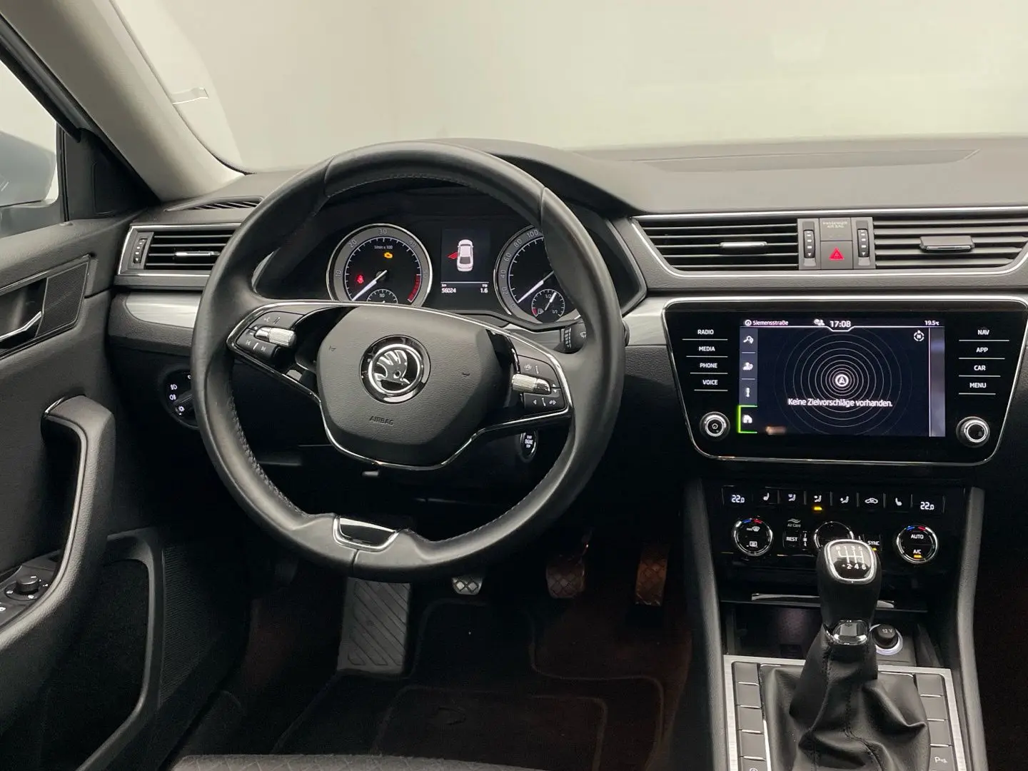 Superb 2.0 TDI Business Amundsen SmartLink