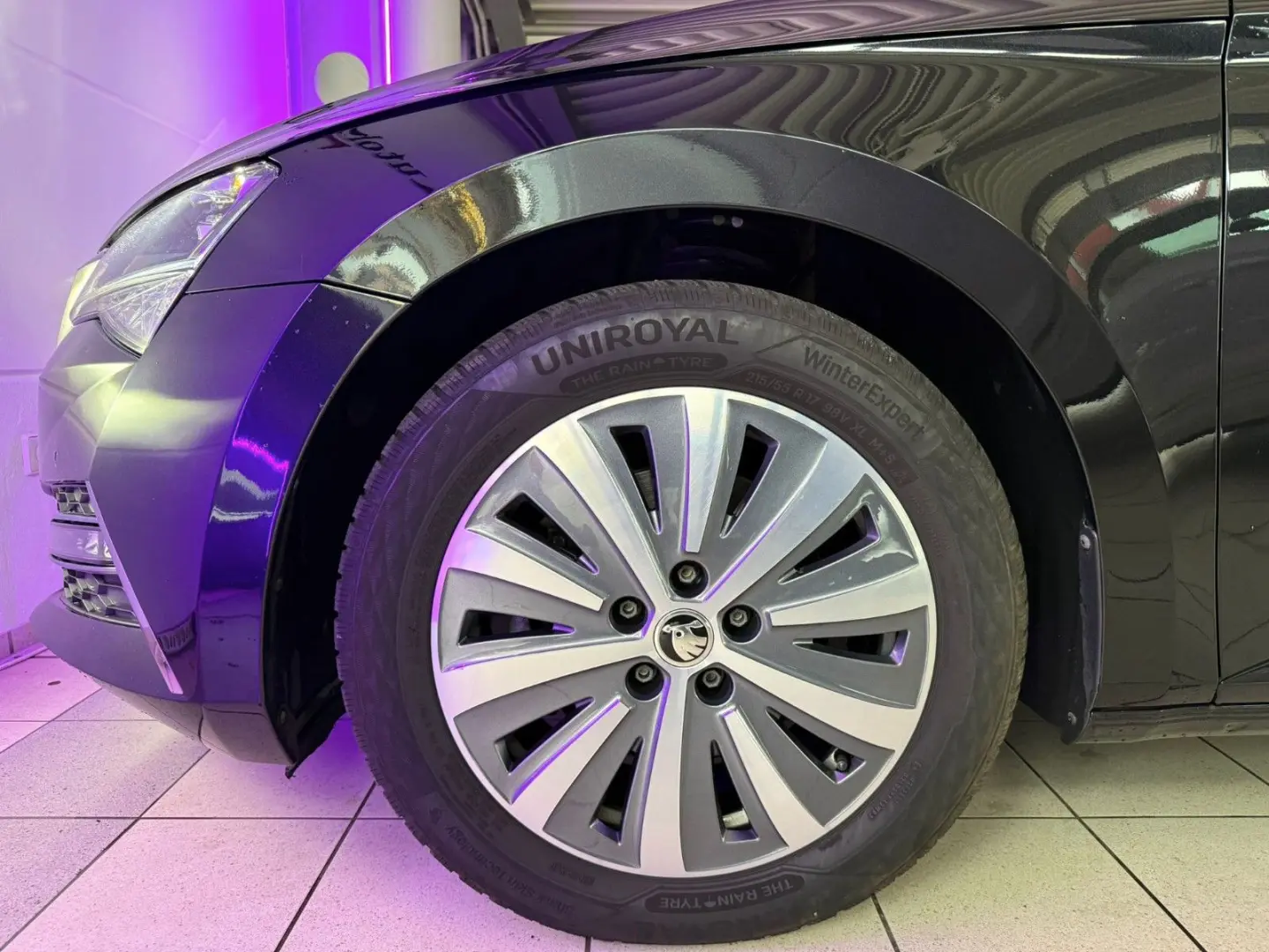 Superb Lim. Ambition iV DSG  VIRTUELL DCC LED