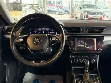 Superb Lim. Ambition iV DSG  VIRTUELL DCC LED