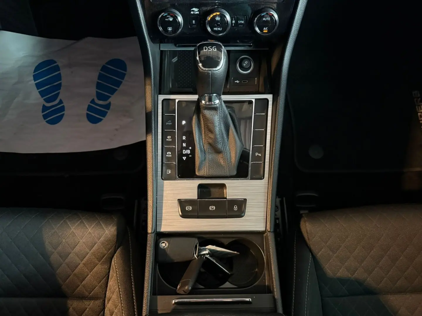 Superb Lim. Ambition iV DSG  VIRTUELL DCC LED