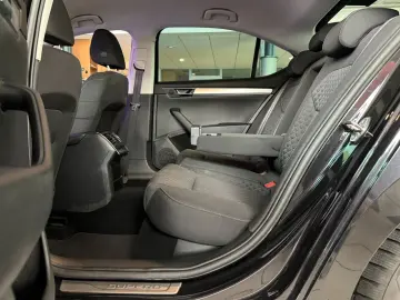 Superb Lim. Ambition iV DSG  VIRTUELL DCC LED