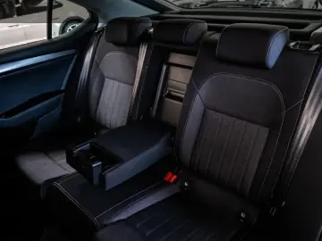 SUPERB LIMOUSINE 2.0TDi STYLE ACC CANTON DCC LED