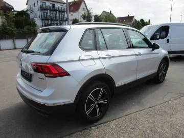 Tiguan Life 2.0TDI DSG 4Mo Facelift LED Navi ACC