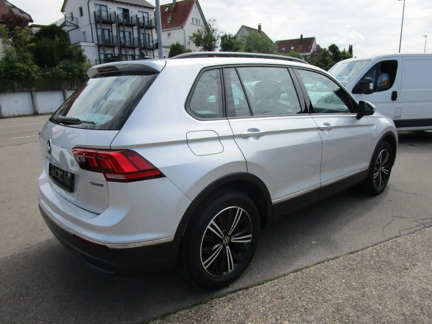 Tiguan Life 2.0TDI DSG 4Mo Facelift LED Navi ACC