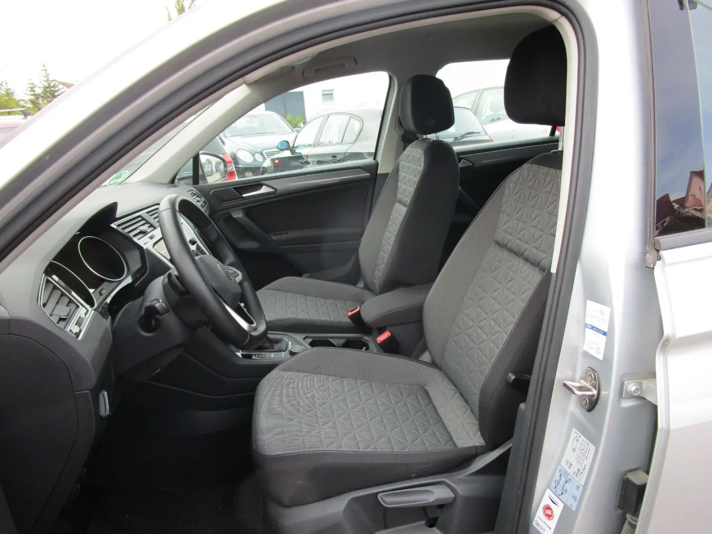 Tiguan Life 2.0TDI DSG 4Mo Facelift LED Navi ACC