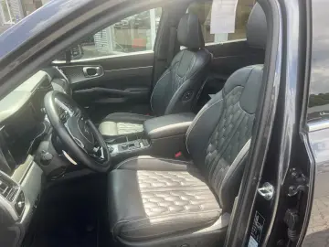 Sorento Platinum 4WD PHEV NAPPA GLASDACH