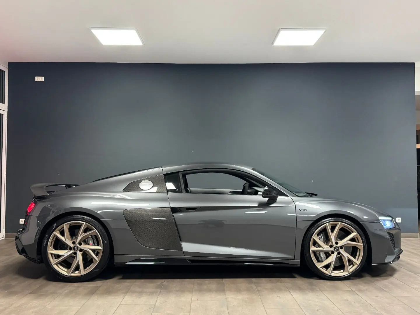 R8 5.2 FSI V10 Quattro Performace EVO   CARBON
