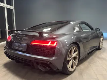 R8 5.2 FSI V10 Quattro Performace EVO   CARBON