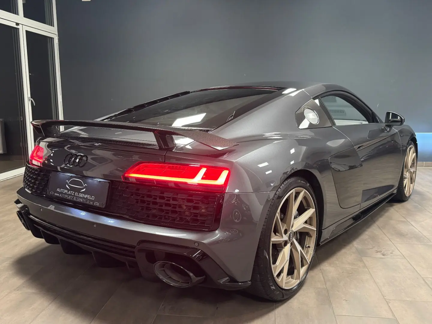 R8 5.2 FSI V10 Quattro Performace EVO   CARBON