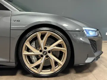 R8 5.2 FSI V10 Quattro Performace EVO   CARBON