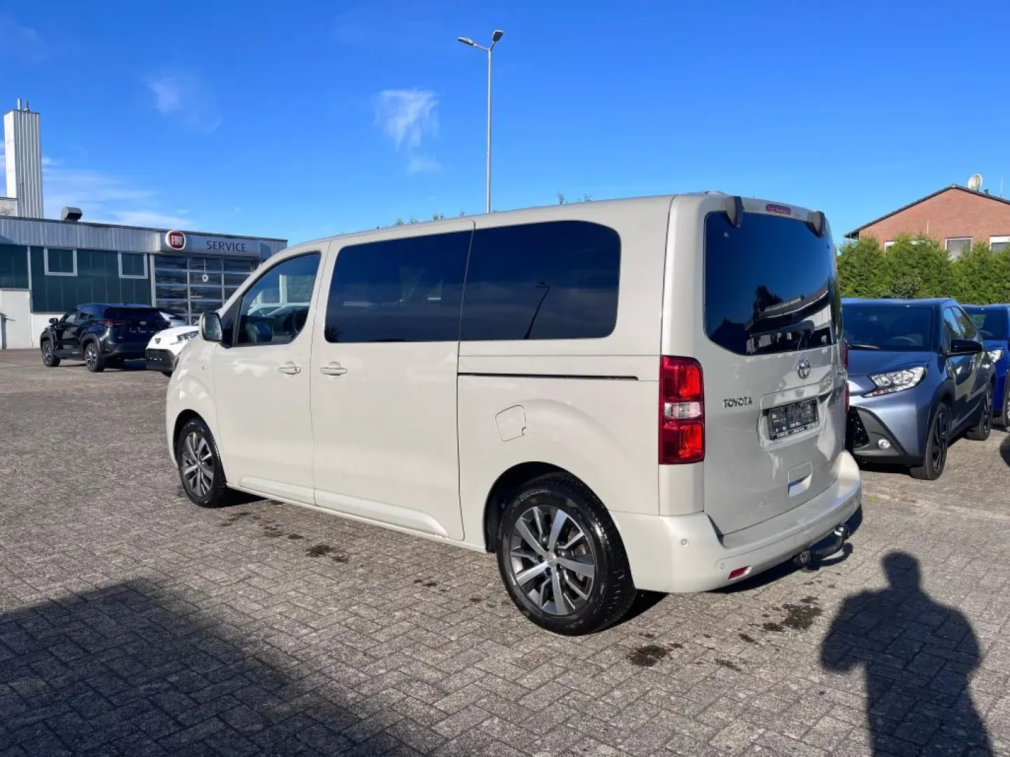 Proace 1 5-l-D-4D L1 (8-Si.) Verso Team Deutschl