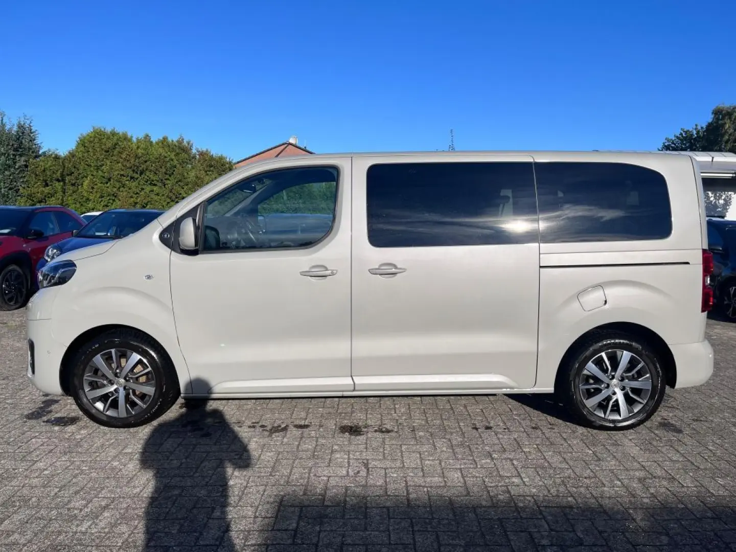 Proace 1 5-l-D-4D L1 (8-Si.) Verso Team Deutschl