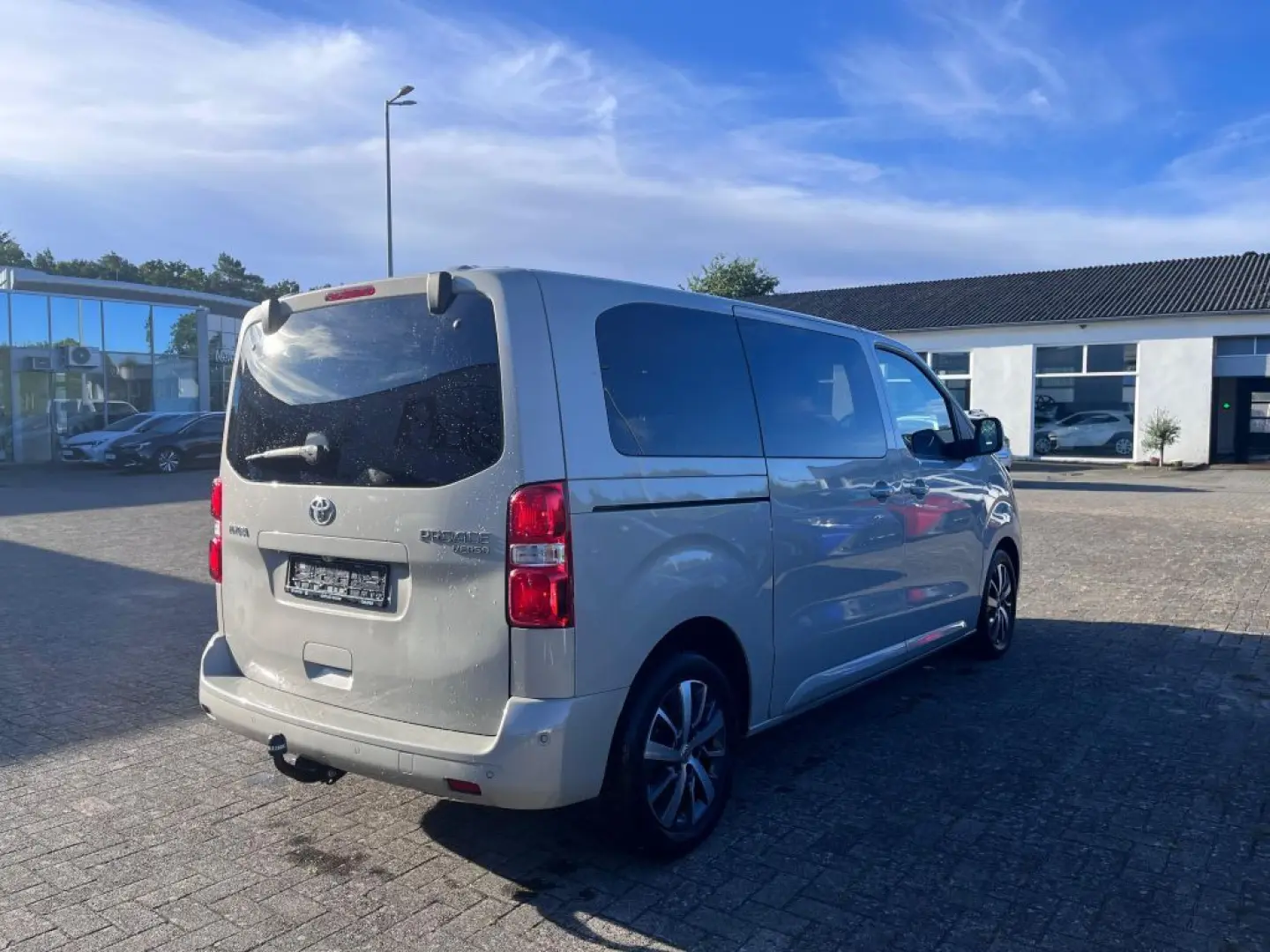 Proace 1 5-l-D-4D L1 (8-Si.) Verso Team Deutschl