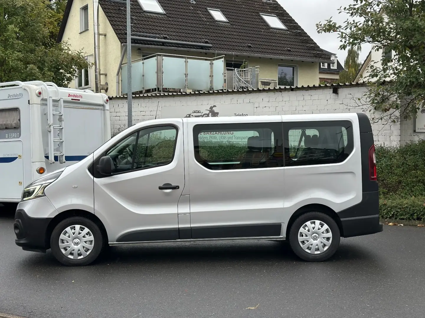 Trafic  L1H1 2 8t Life 9-Sitzer 1.Hand Klima