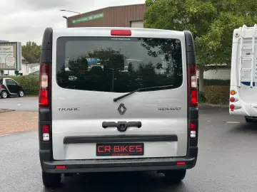 Trafic  L1H1 2 8t Life 9-Sitzer 1.Hand Klima