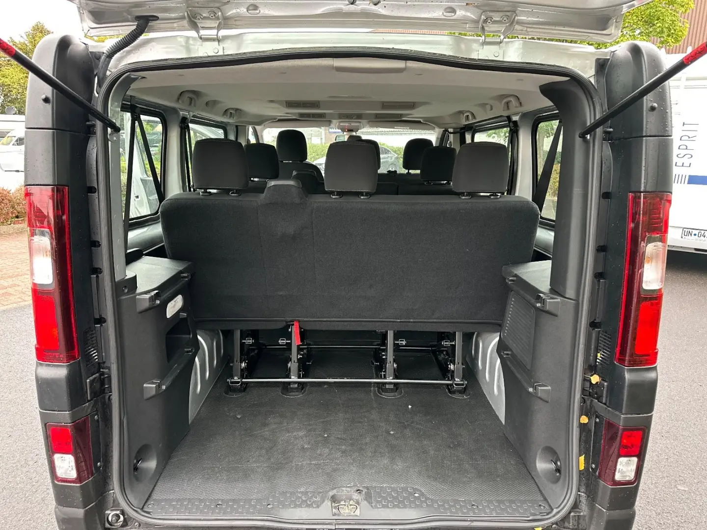 Trafic  L1H1 2 8t Life 9-Sitzer 1.Hand Klima