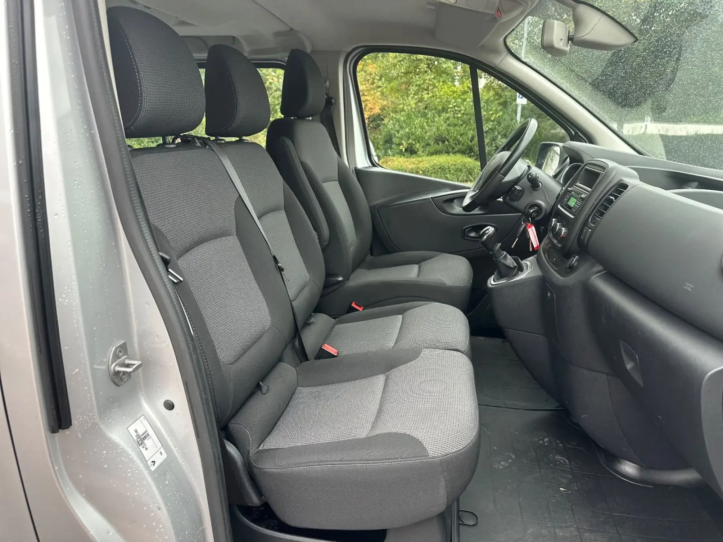 Trafic  L1H1 2 8t Life 9-Sitzer 1.Hand Klima