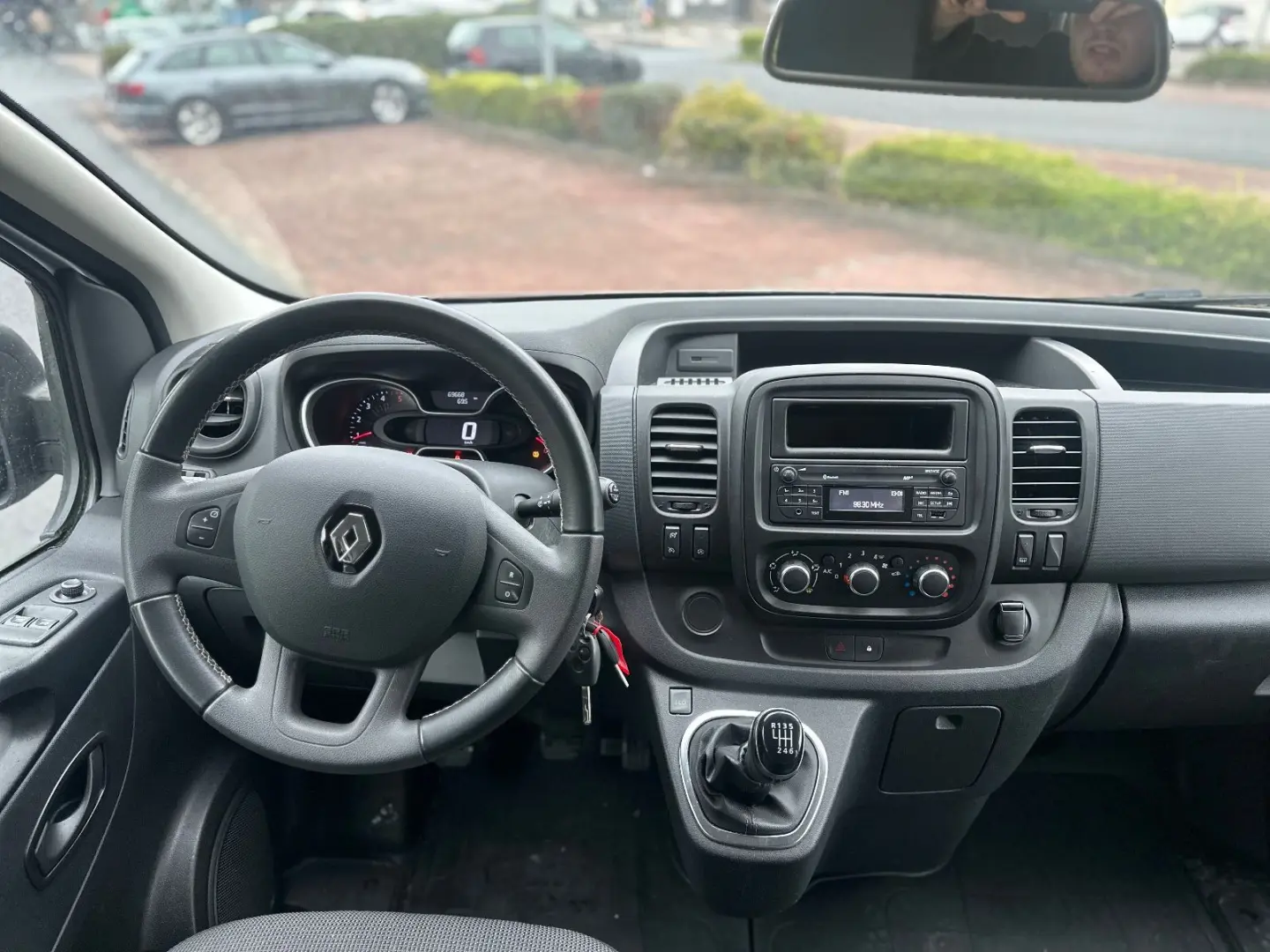 Trafic  L1H1 2 8t Life 9-Sitzer 1.Hand Klima