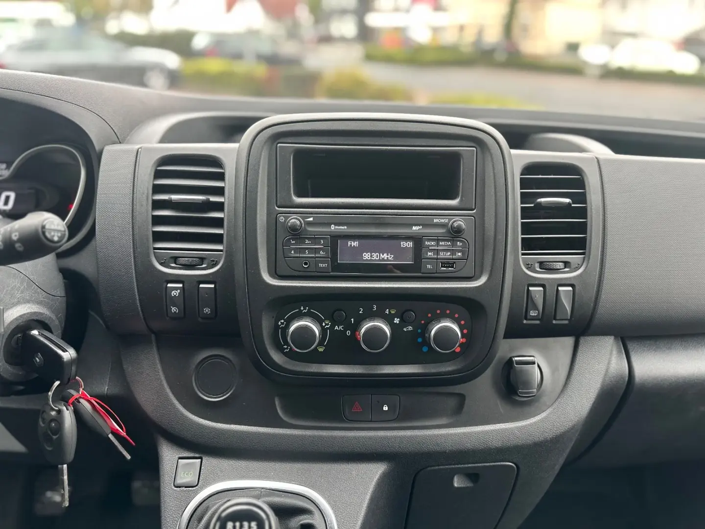 Trafic  L1H1 2 8t Life 9-Sitzer 1.Hand Klima