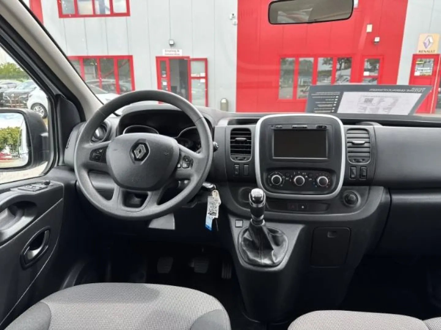 Trafic Combi L1H1 2 8t Life 2.0 dCi 120 EU6d-T