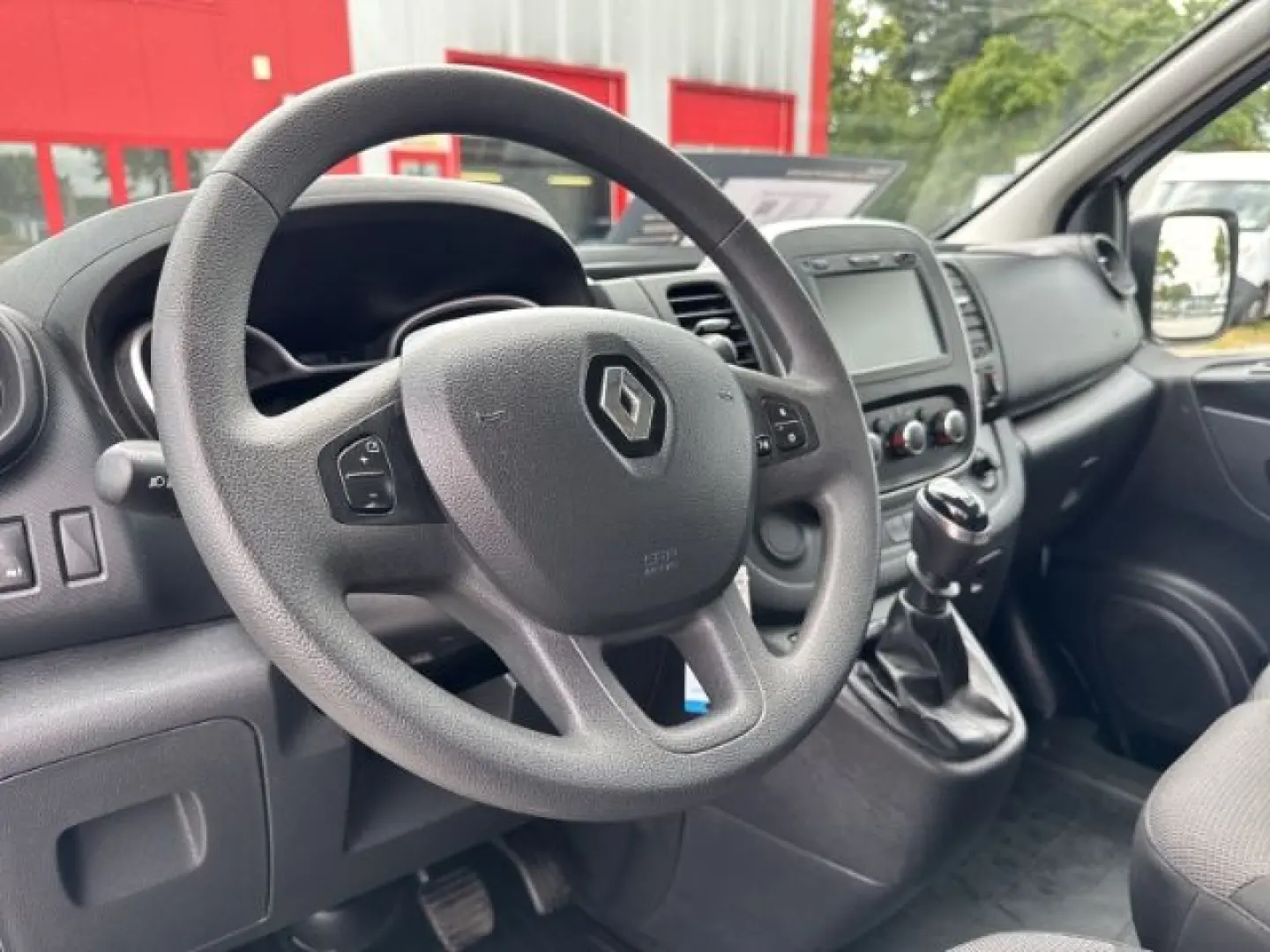 Trafic Combi L1H1 2 8t Life 2.0 dCi 120 EU6d-T