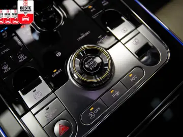Flying Spur V8 FIRST EDITION MULLINER ROTATING-D